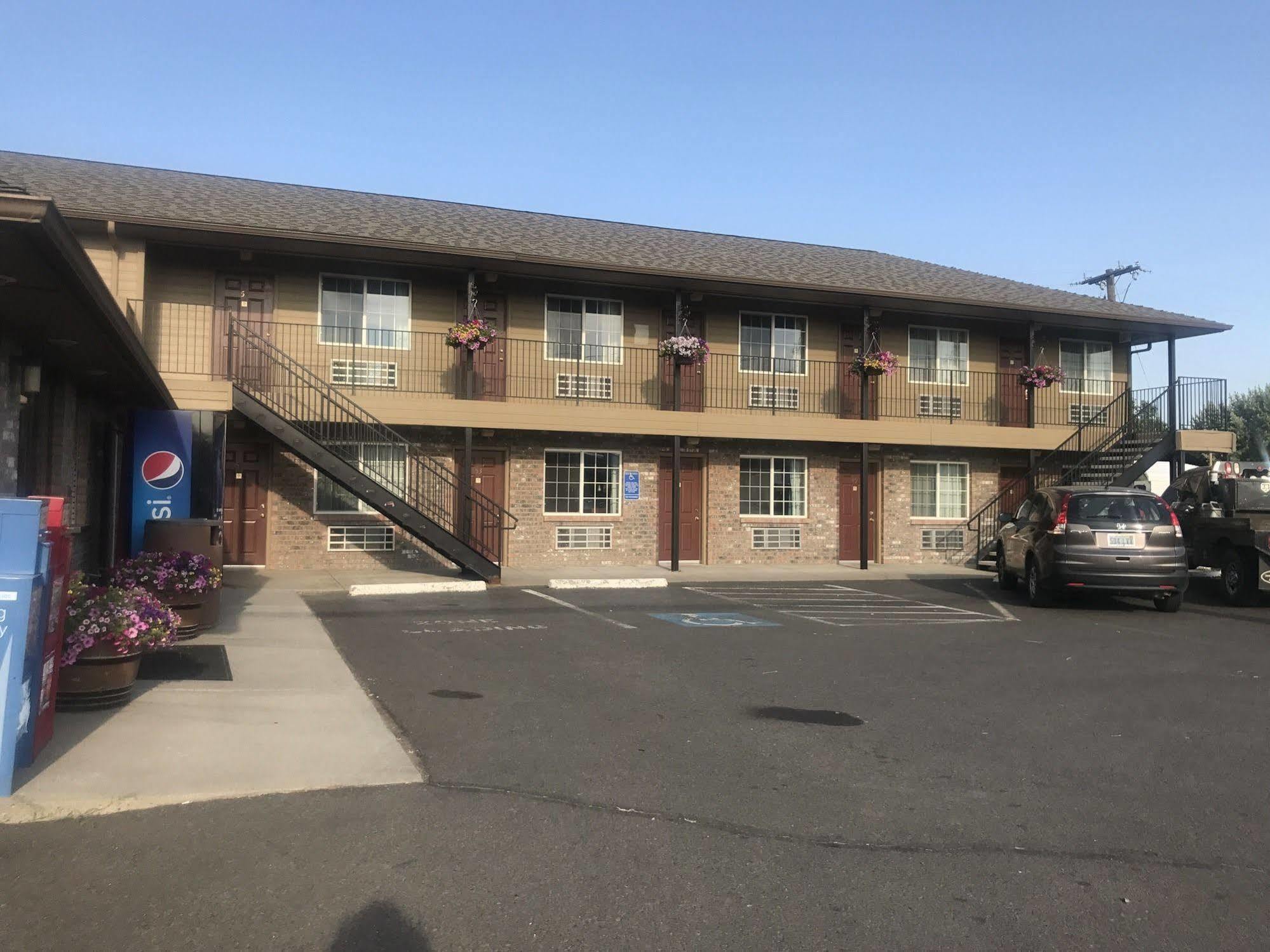 Morgan Inn And Suites Walla Walla Milton-Freewater Екстер'єр фото
